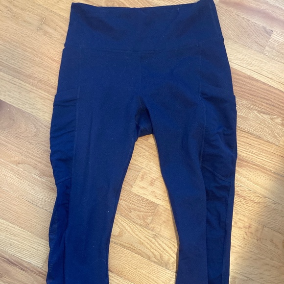 W's Fabletic Powerhold Workout Capri Pants - Picture 1 of 4